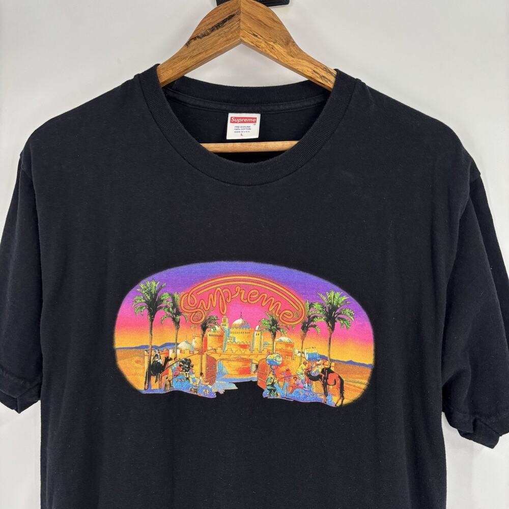 Supreme T Shirt Mens Size Large L Black Taj Mahal Mirage Desert Hype Streetwear - Picture 2 of 7